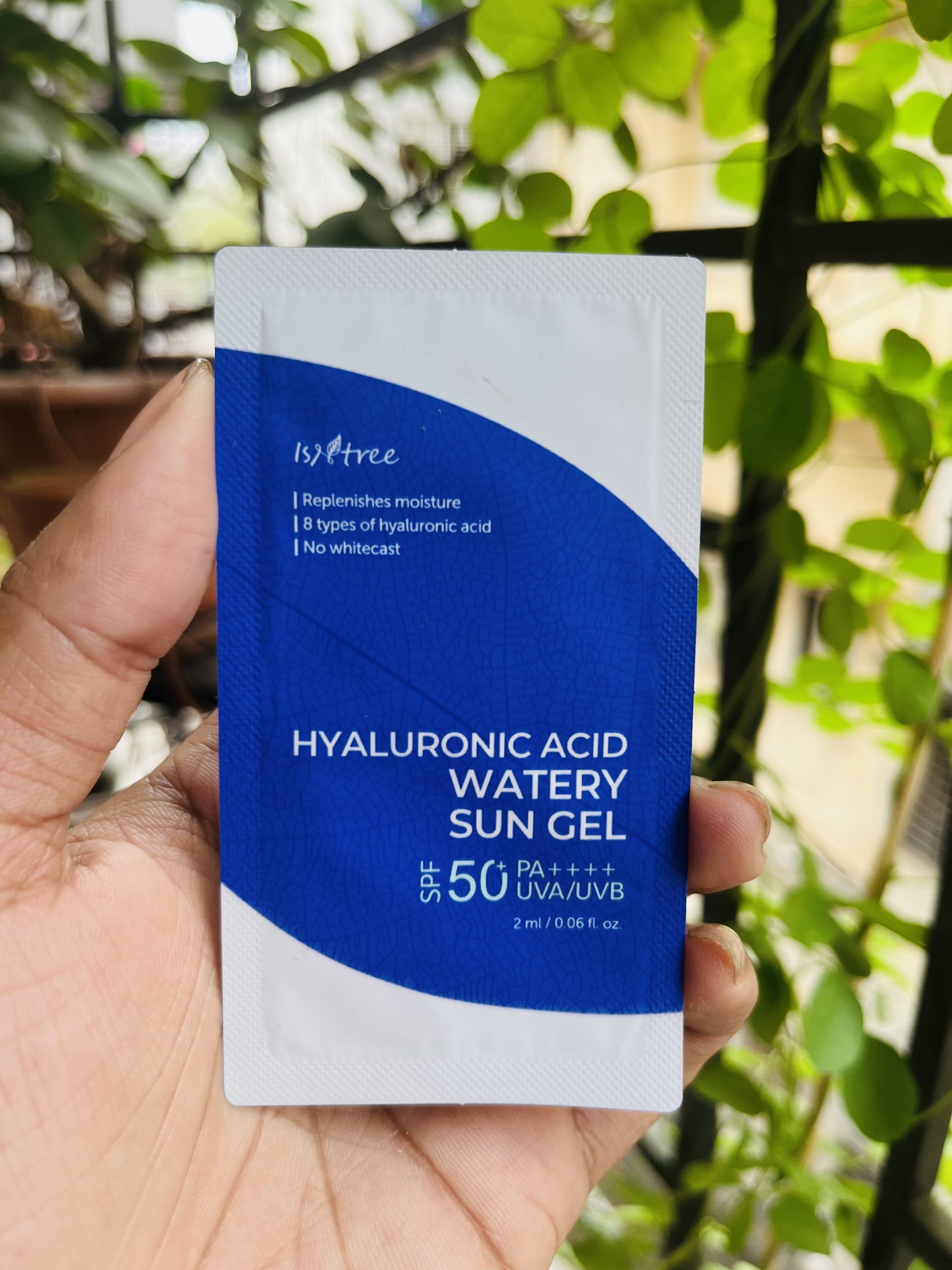 ISNTREE Watery sun gel sample 2 ml