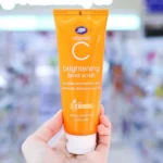Boots Vitamin C Brightening Facial Scrub 100ml - Image 2